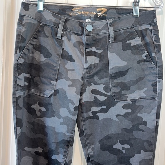 Utility by Seven ankle skinny dark gray camo pants size 8 - Picture 2 of 10
